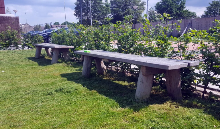Robinia houten zitbank zonder rugleuning