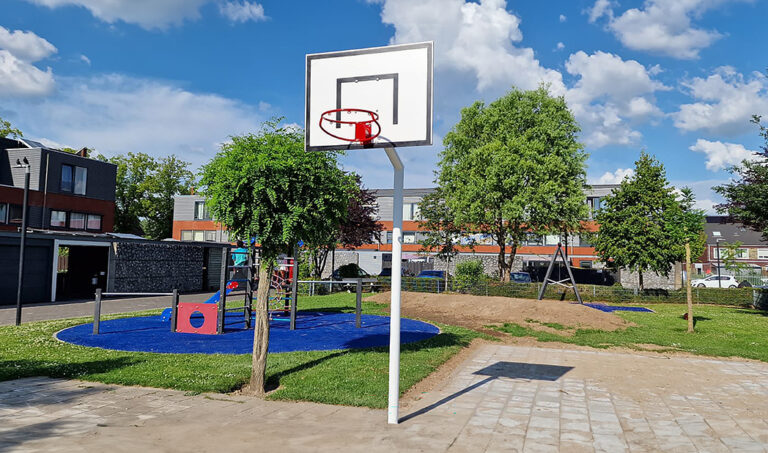 Basketbalpaal voor op schoolplein en in de openbare ruimte