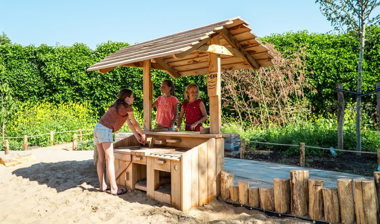 Speelkeuken met luifel