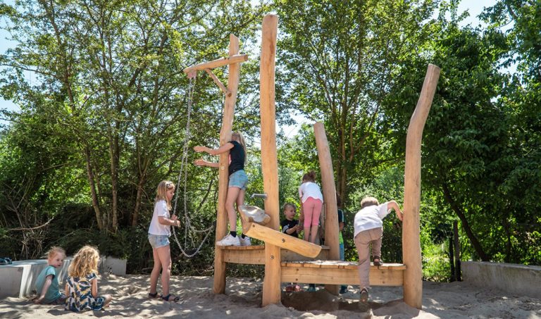 speeltoestel voor zandbak